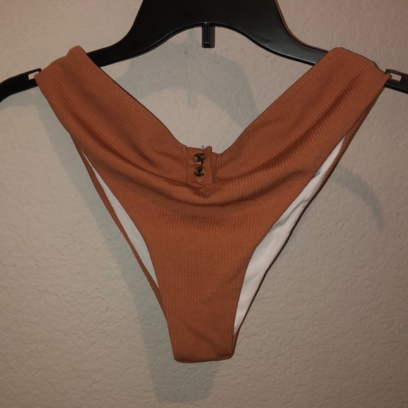 NWOT Ribbed Bikini Set - Picture 5 of 7